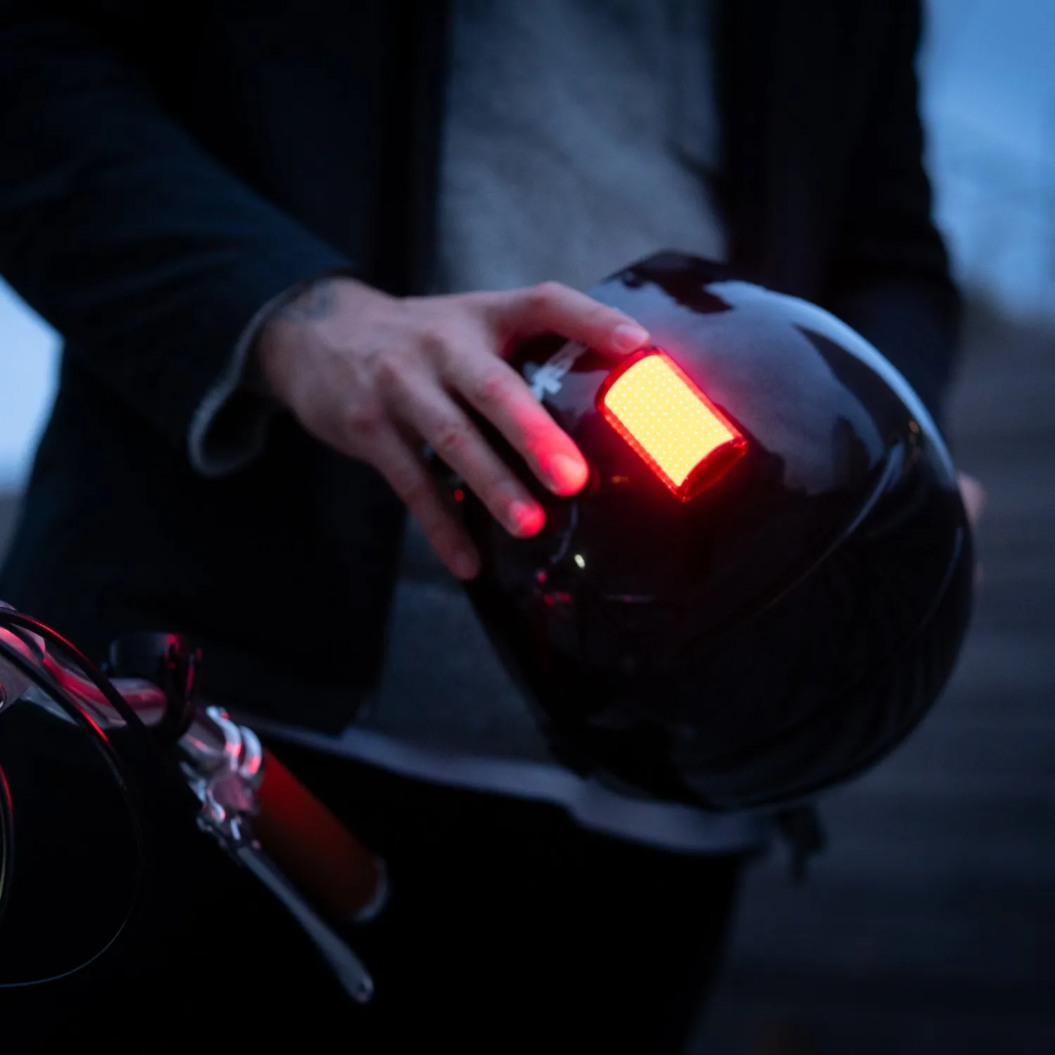 Shapeheart Supporto Magnetico Casco Luci Bici Adesivo 3M Universale