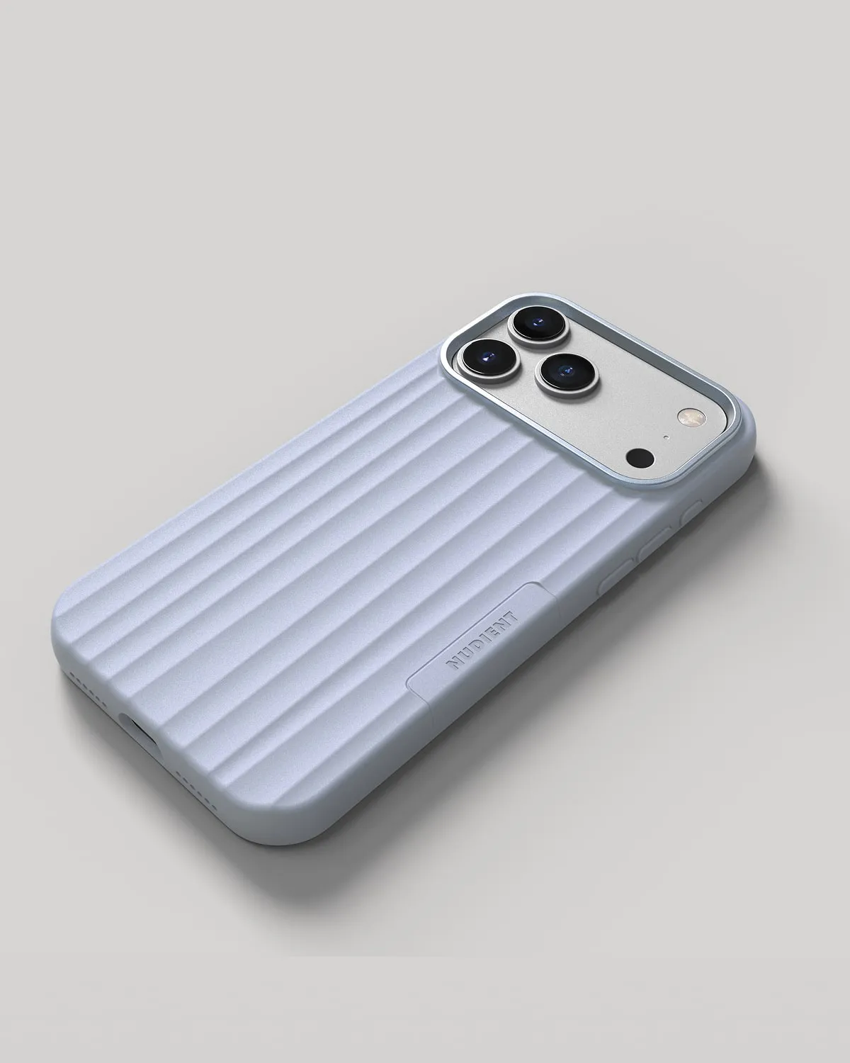 Nudient Bold cover iPhone 17 Pro Max Aura Blue MagSafe protettiva