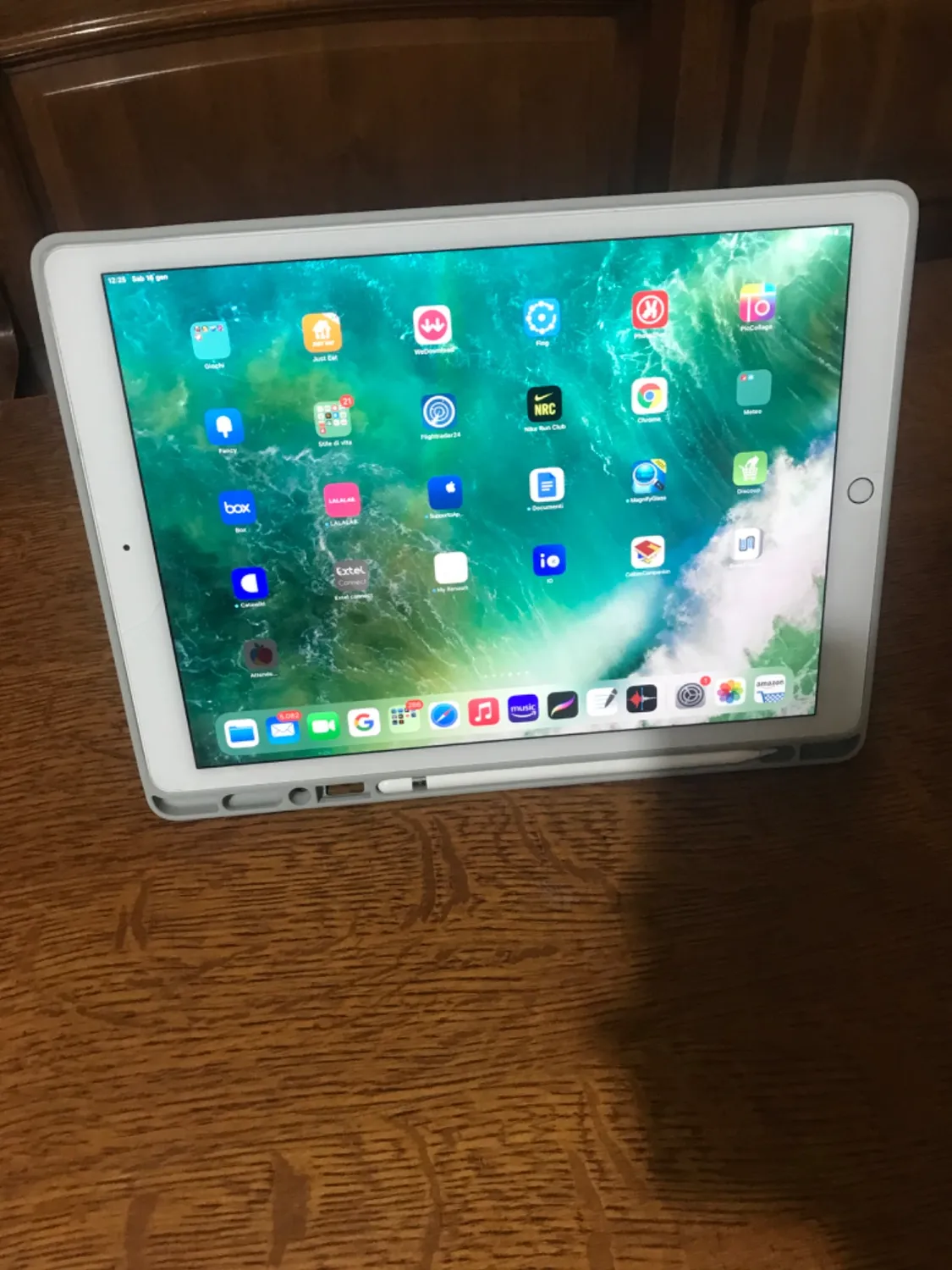 MoKo iPad Air 13 M4/M3/M2 custodia lilla con portapenna