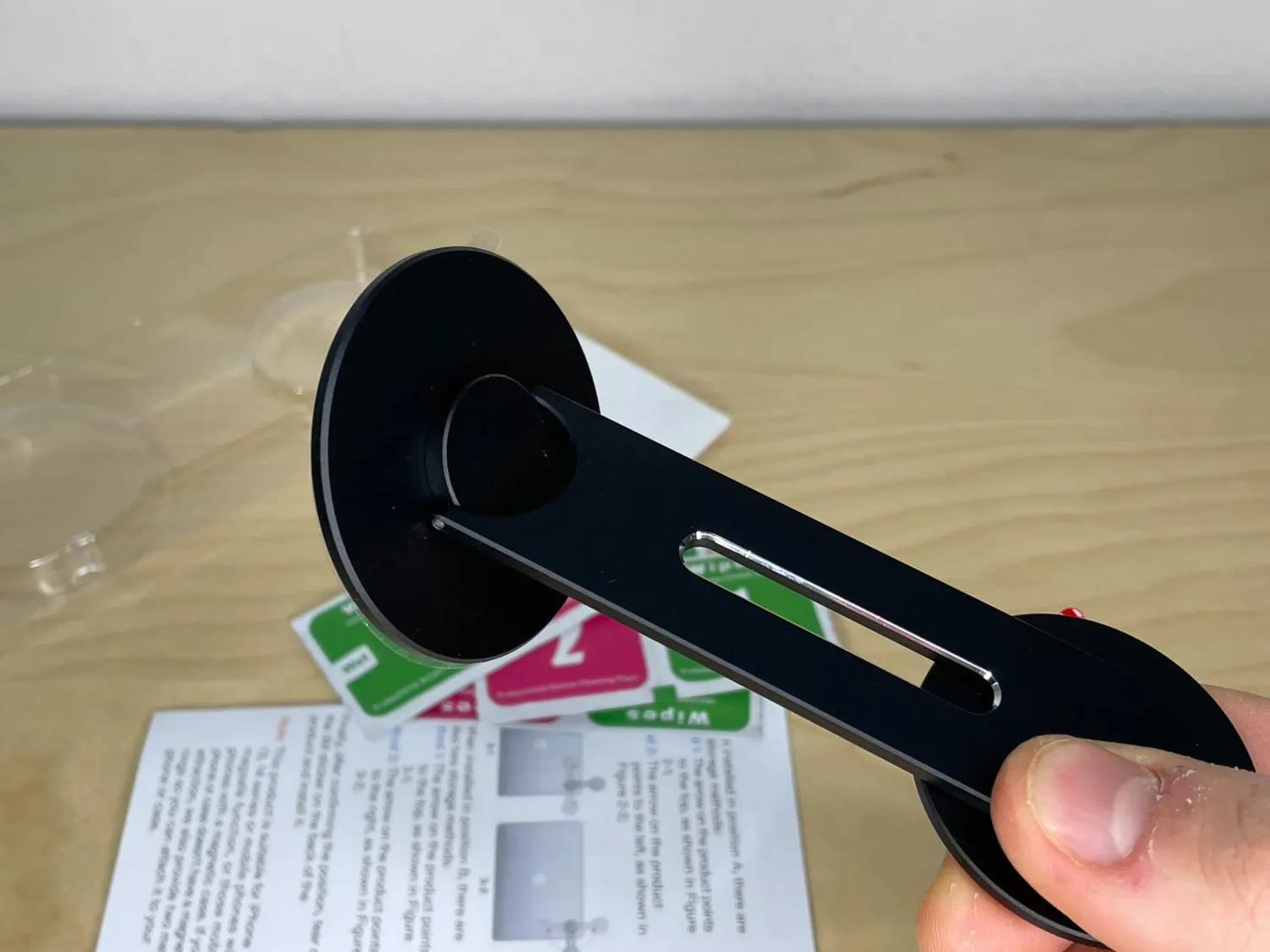 CloudValley supporto magnetico telefono laptop nero sottile