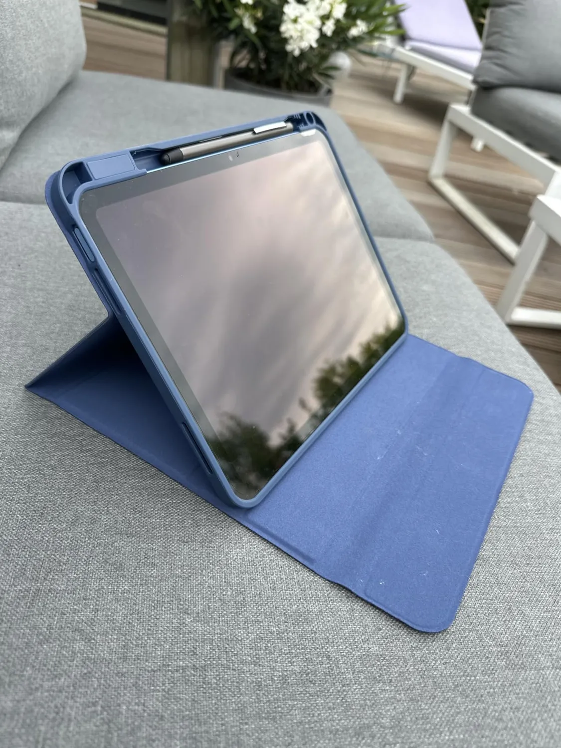 MoKo iPad 10ª 11ª Custodia Tastiera blu marino touchpad