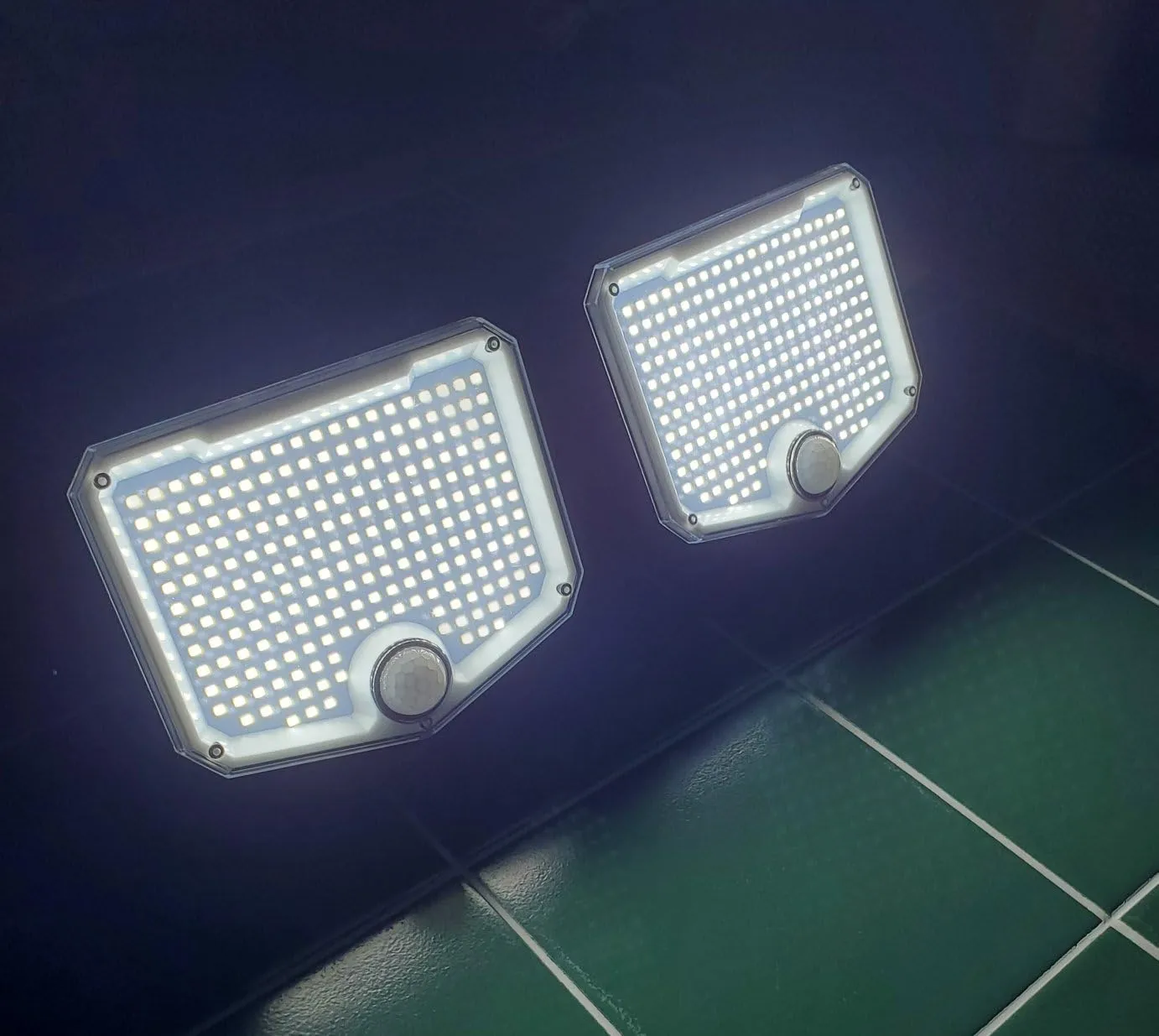MoKo luce solare esterno 222 LED 2 pezzi sensore