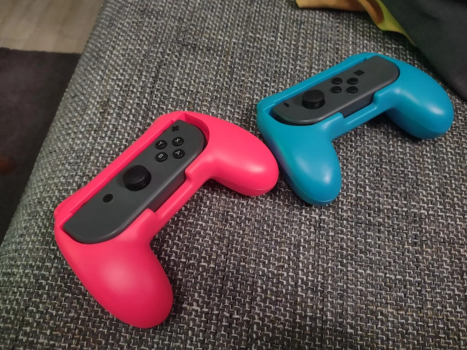 MoKo Impugnatura Joy-Con Nintendo Switch Controller nero ABS