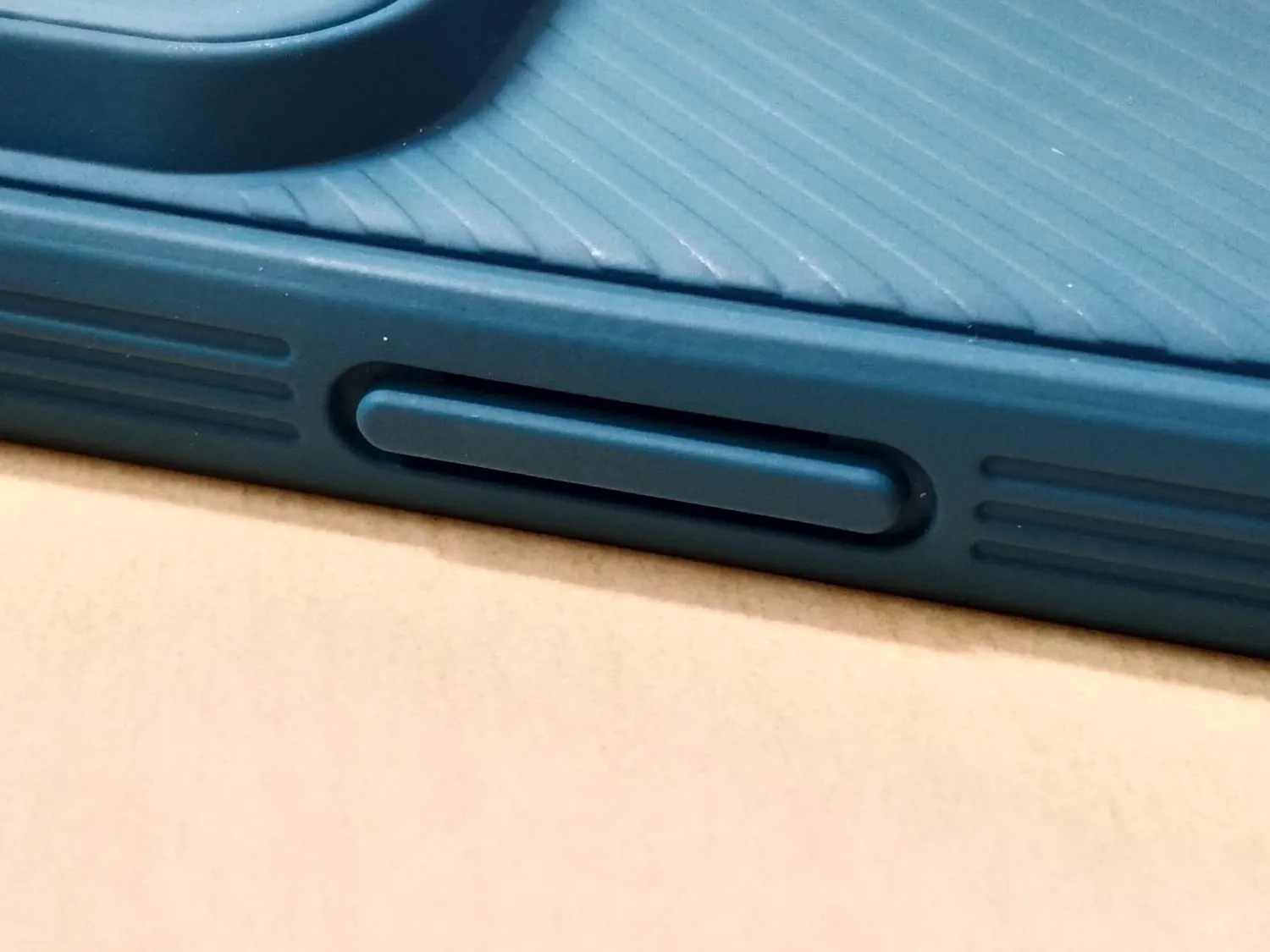 CloudValley iPhone 13 Pro custodia magnetica MagSafe nero
