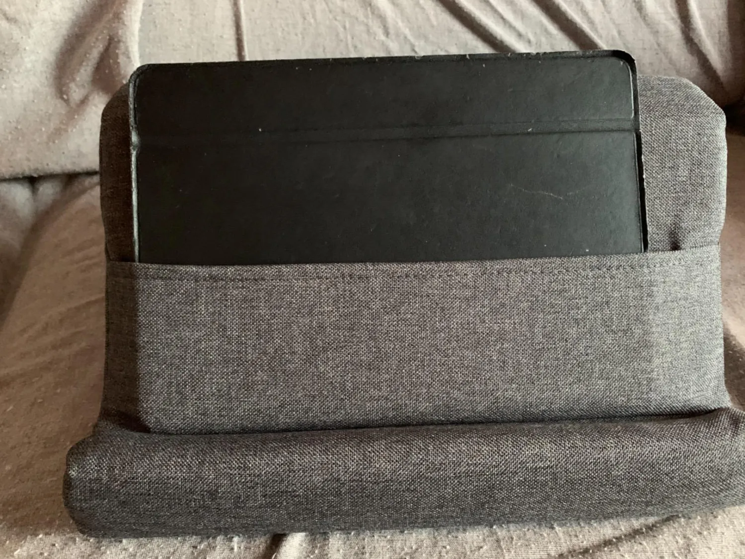 MoKo Supporto Tablet Cuscino Grigio Multi-Angolo Tasca