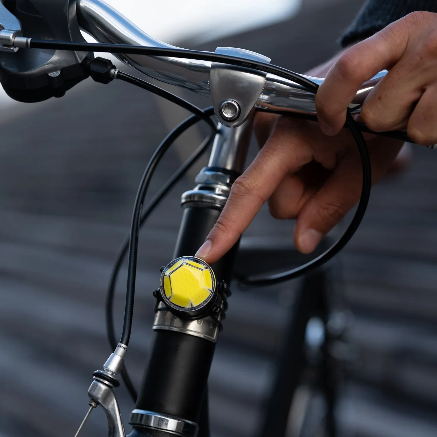 Shapeheart mini luce bici magnetica anteriore ricaricabile
