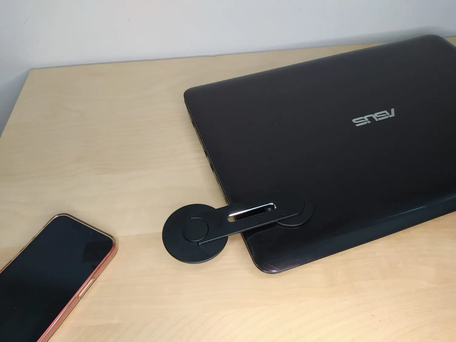 CloudValley supporto magnetico telefono laptop nero sottile