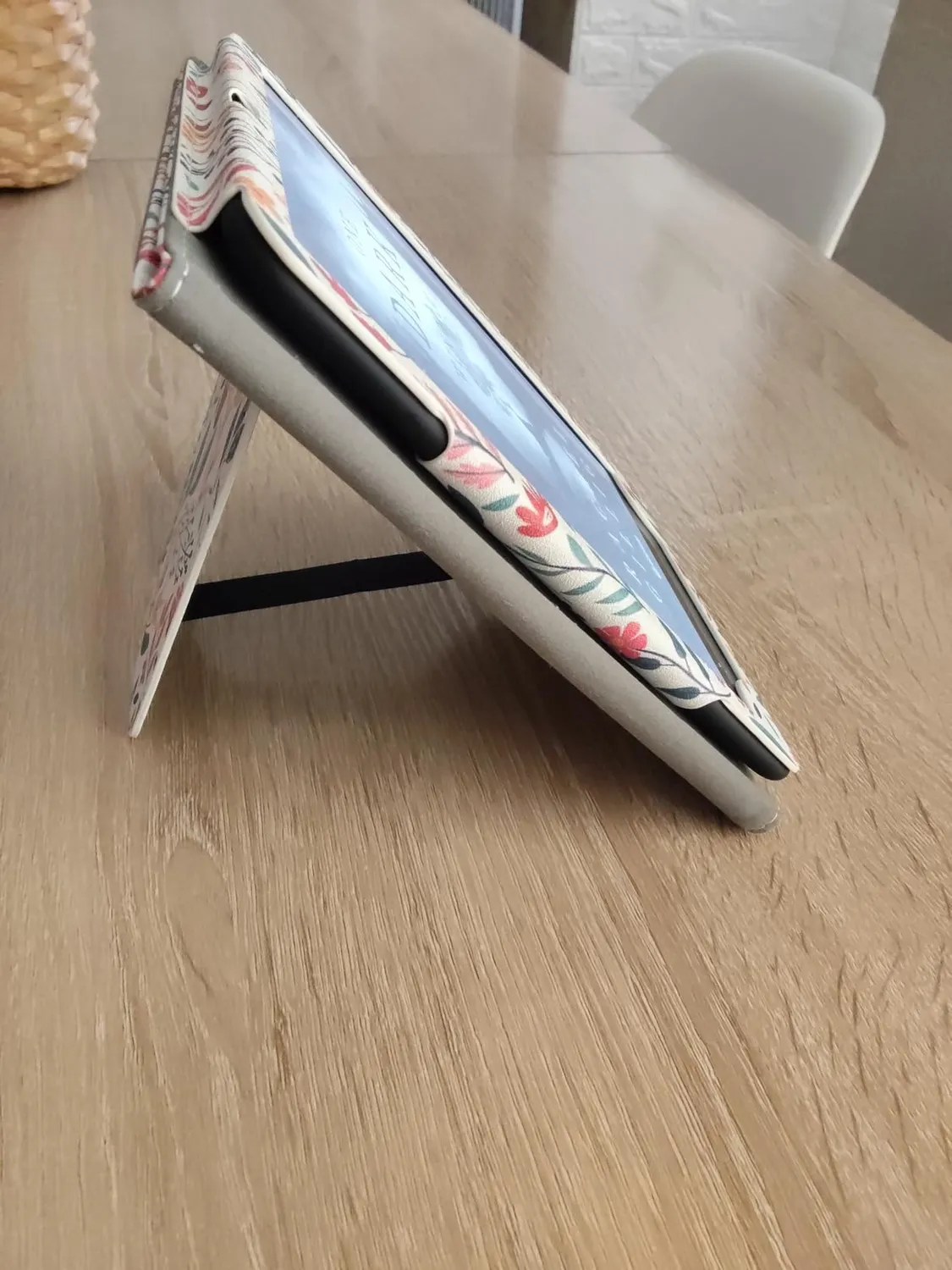 MoKo Cover Kindle Paperwhite 6,8" Fiori con stand