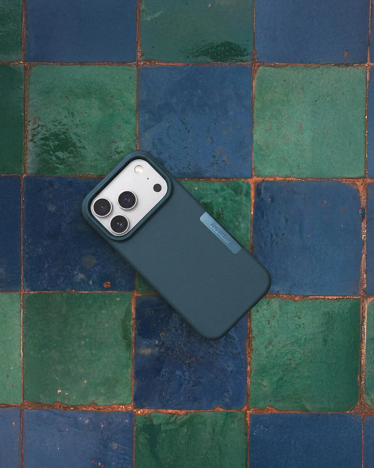 Nudient Thin Case iPhone 17 Pro cover Teal MagSafe sottile