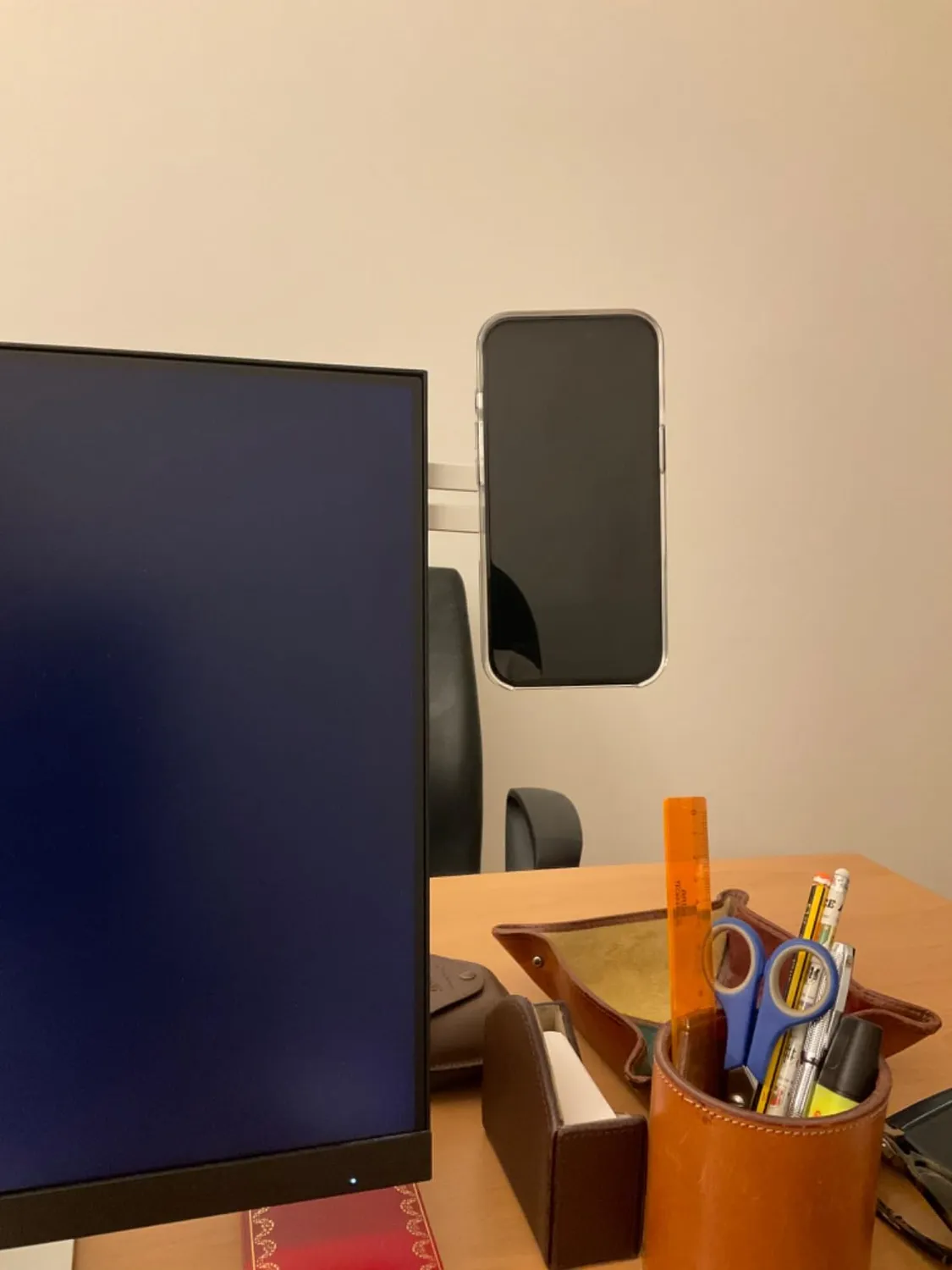 CloudValley supporto magnetico telefono laptop nero sottile