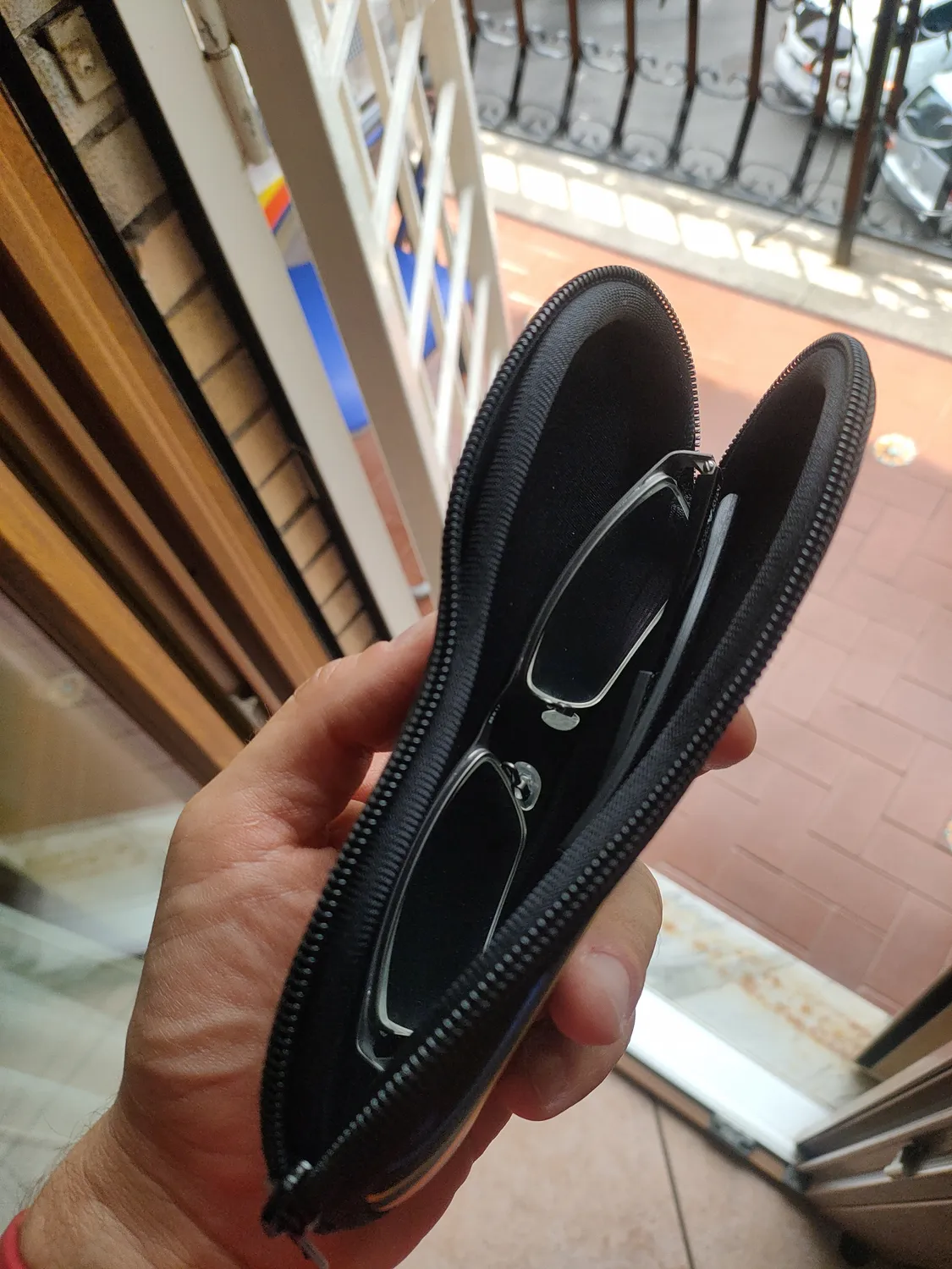 MoKo Astuccio Occhiali Neoprene Nero con Cerniera
