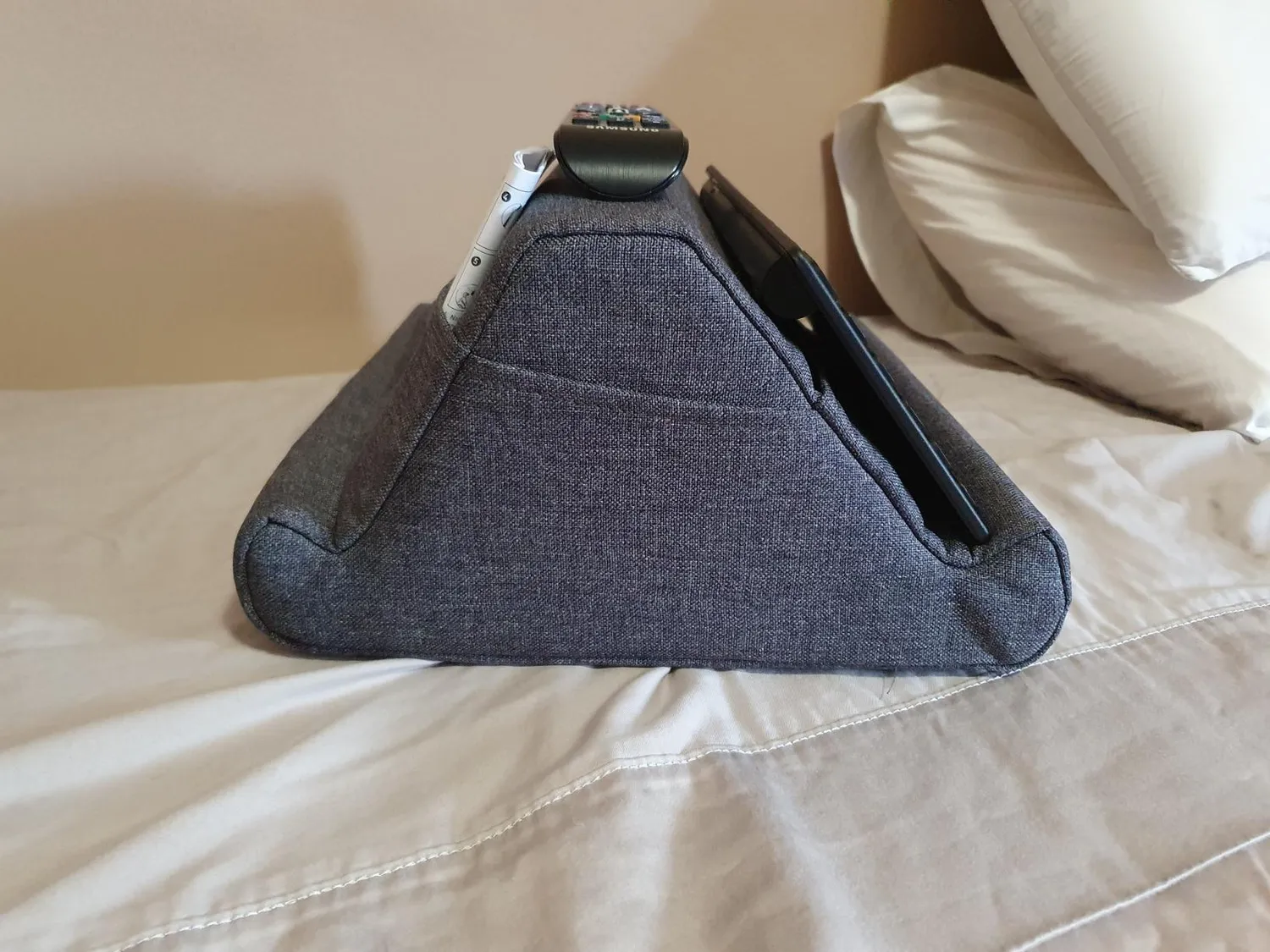 MoKo Supporto Tablet Cuscino Grigio Multi-Angolo Tasca