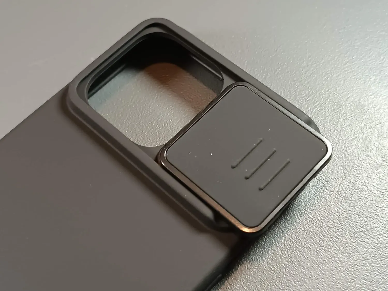 CloudValley iPhone 15 Pro Max cover silicone nera magsafe