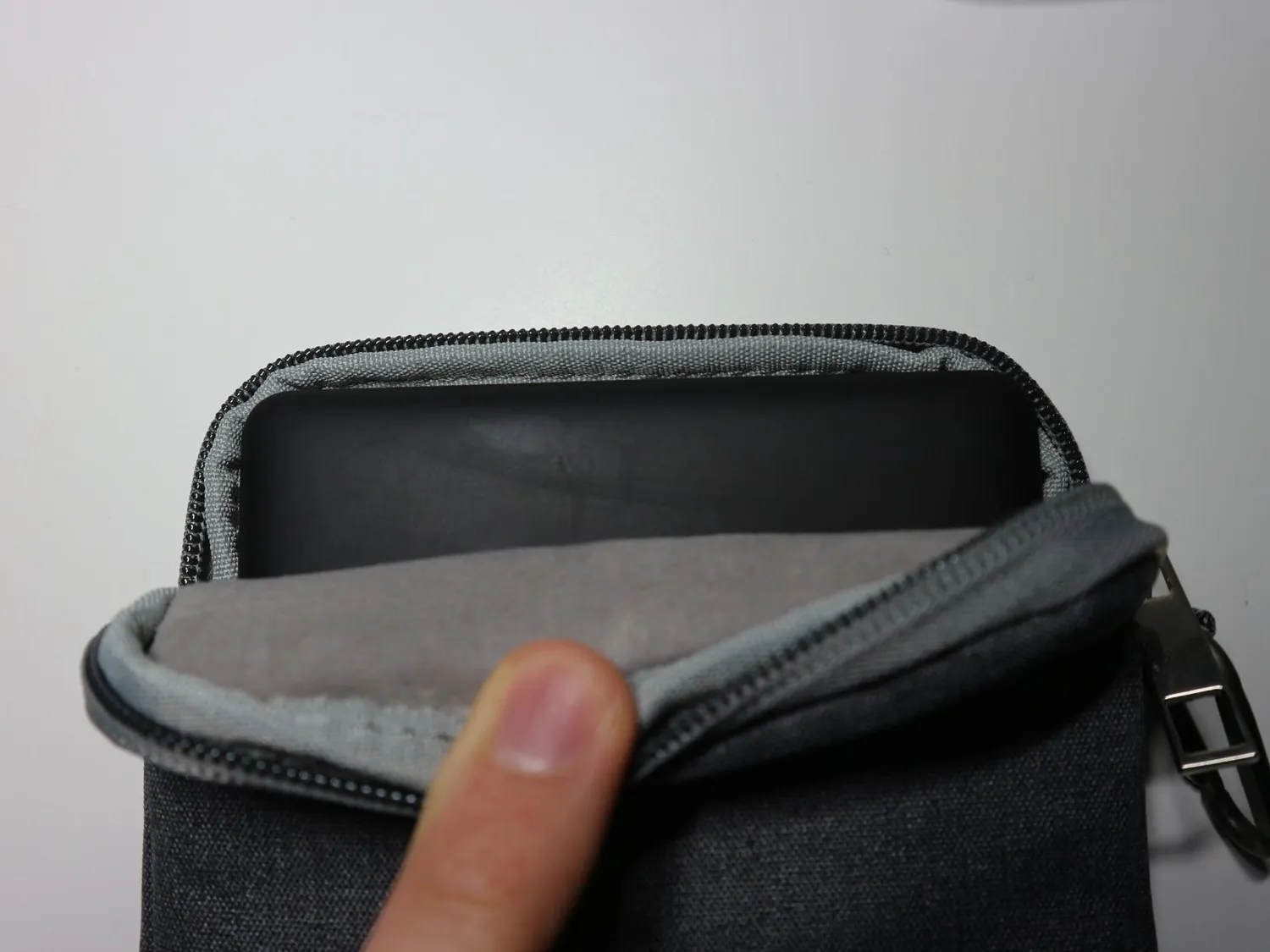 MoKo Custodia Sleeve 6 pollici Kindle Voyage Oasis grigio scuro nylon