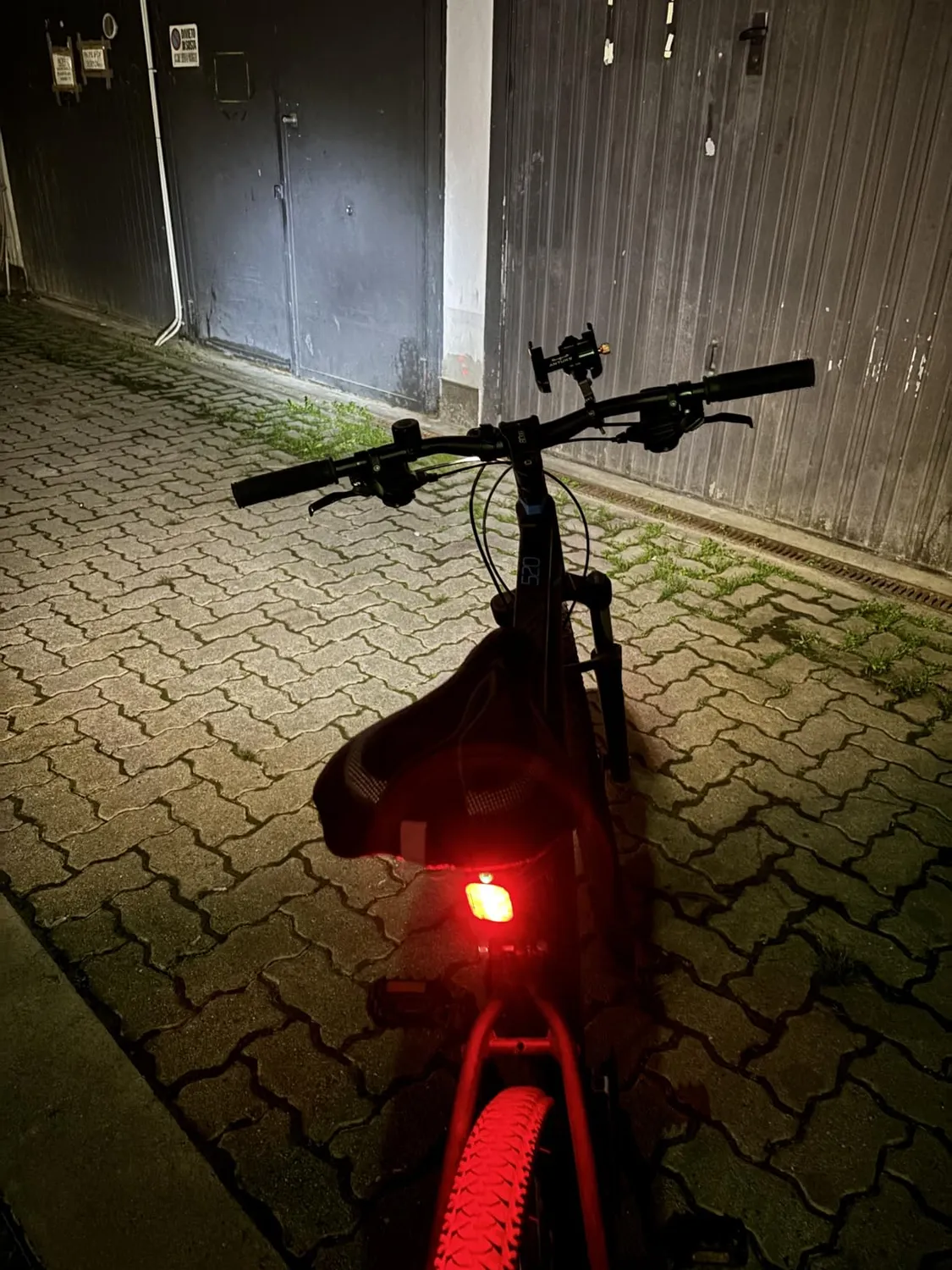 EOIWUY luci bici LED anteriore+posteriore USB-C 1 set IP65