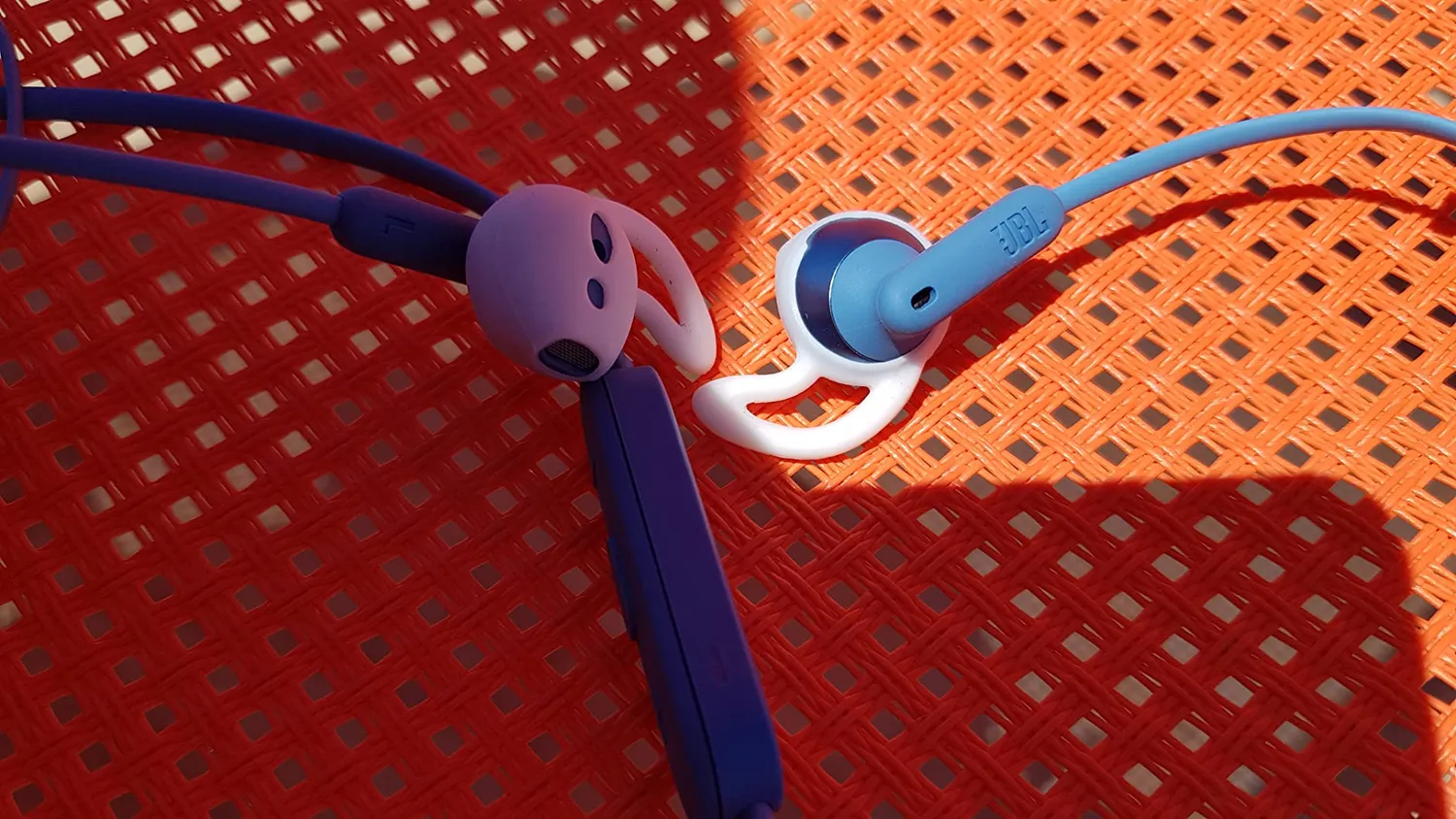 MoKo Gommini Silicone AirPods EarPods 4 paia bianco sport
