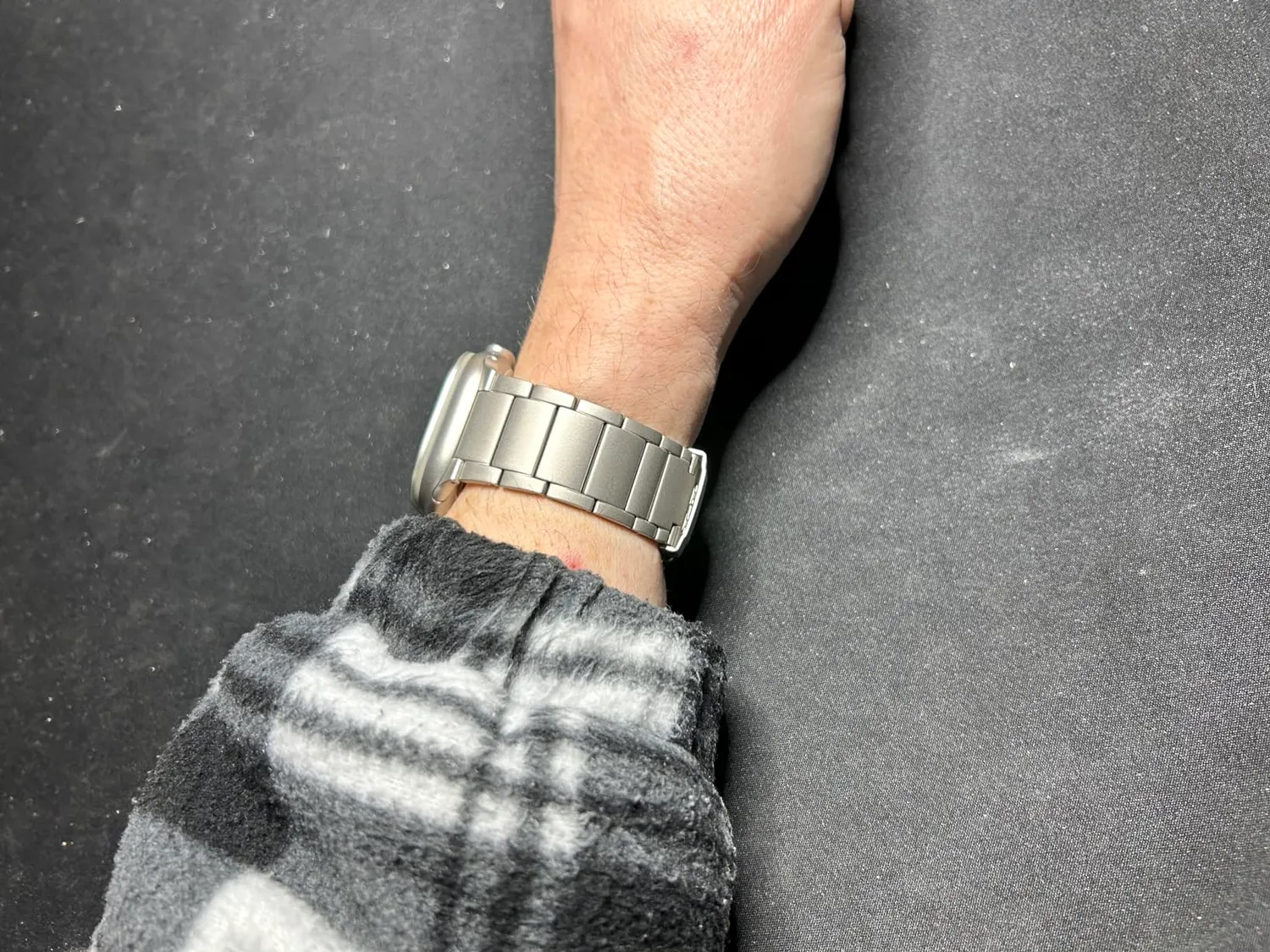 MoKo Cinturino Titanio Apple Watch 42-49mm Doppio Pulsante