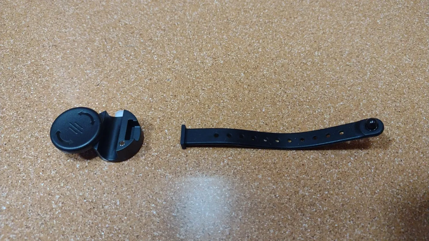 EOIWUY Fermacavi Adesivi 8 pezzi silicone magnetici neri