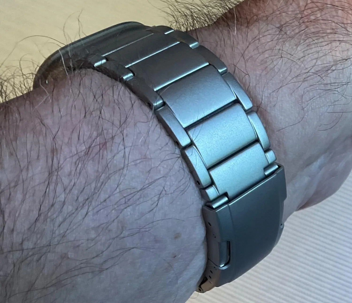 MoKo Cinturino Titanio Apple Watch 42-49mm Doppio Pulsante