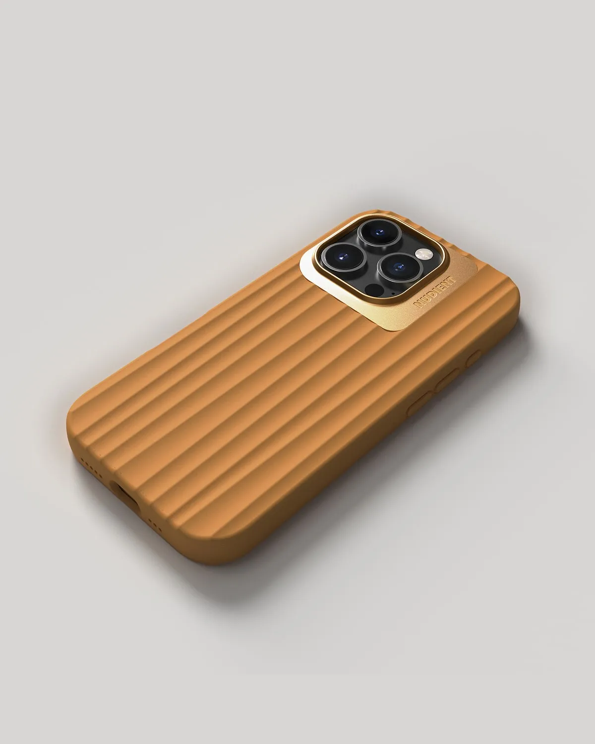 Nudient Bold Case iPhone 16 Pro cover gialla MagSafe antishock