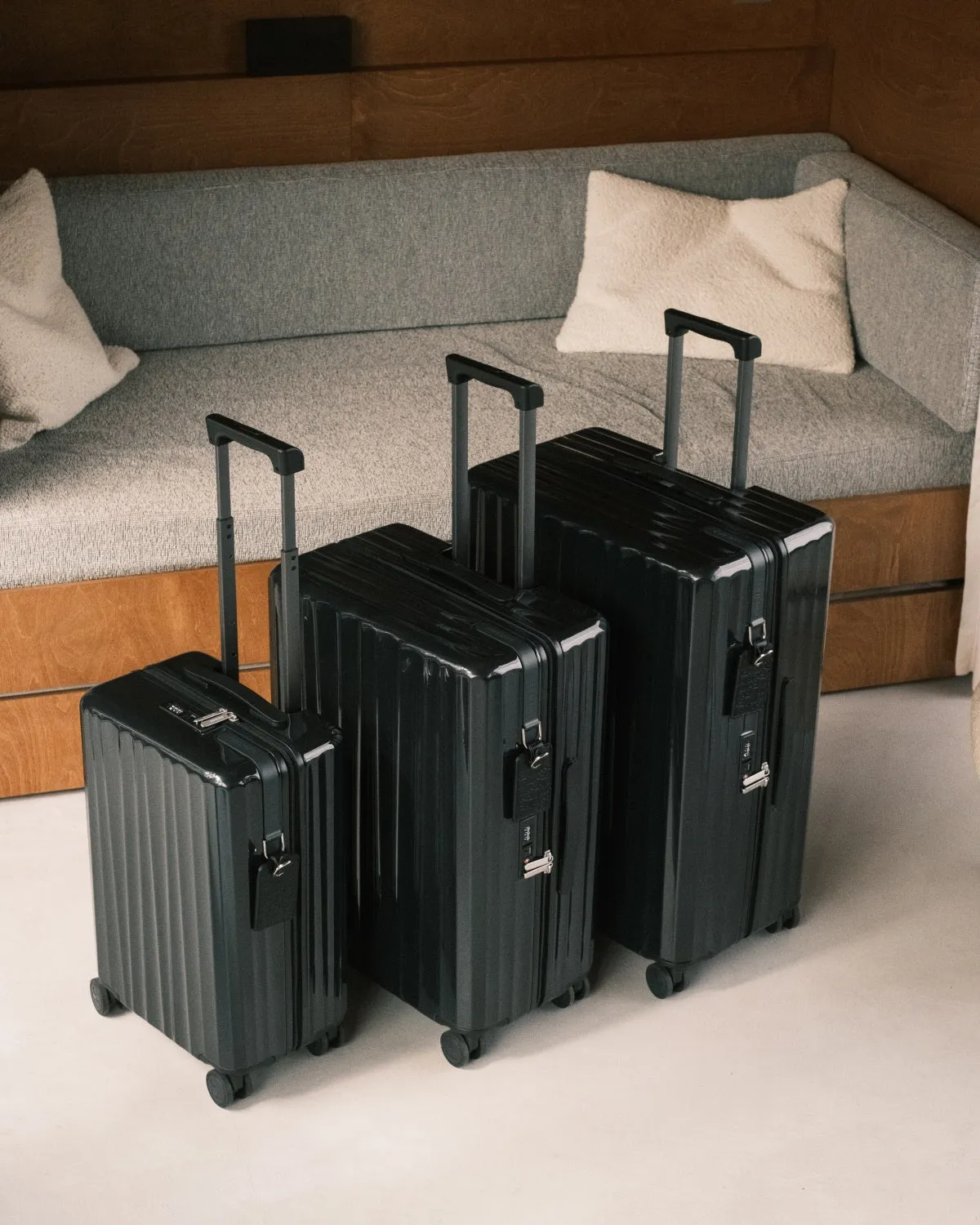 Nudient Bold Cabin + Check-in M+L V2 valigie nere