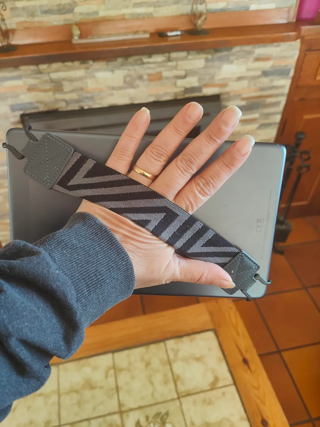 MoKo cinturino mano tablet 9-11" nero elastico
