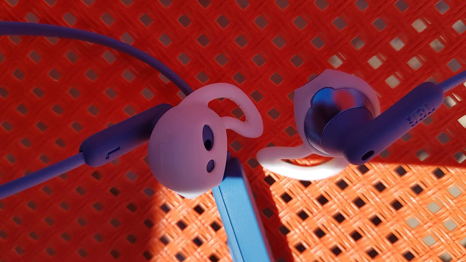 MoKo Gommini Silicone AirPods EarPods 4 paia bianco sport
