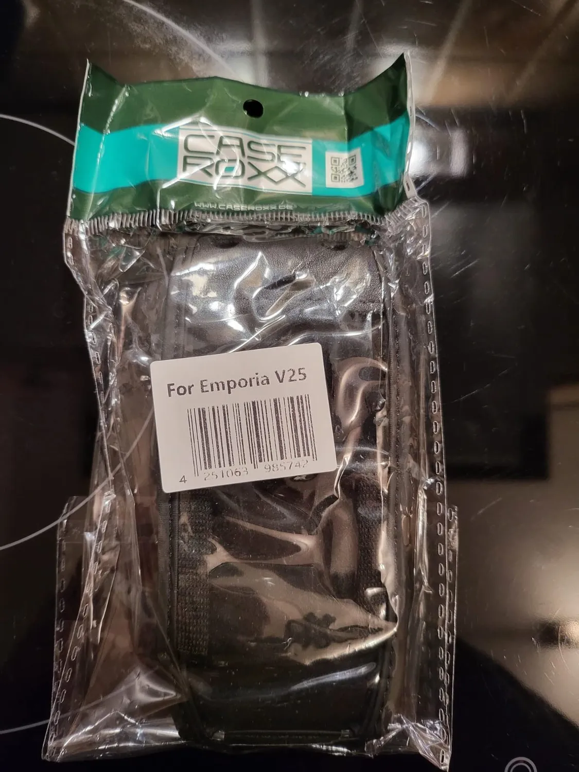 caseroxx Pure V25 fondina pelle vera nera clip cintura finestra