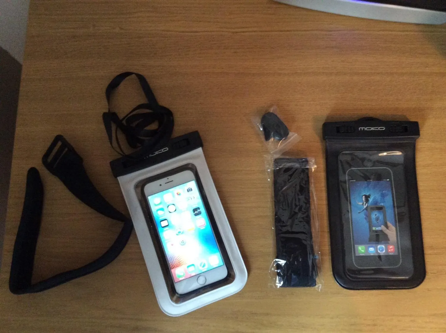 MoKo Custodia Impermeabile Telefono 2 Pezzi IPX8 fino 7 pollici