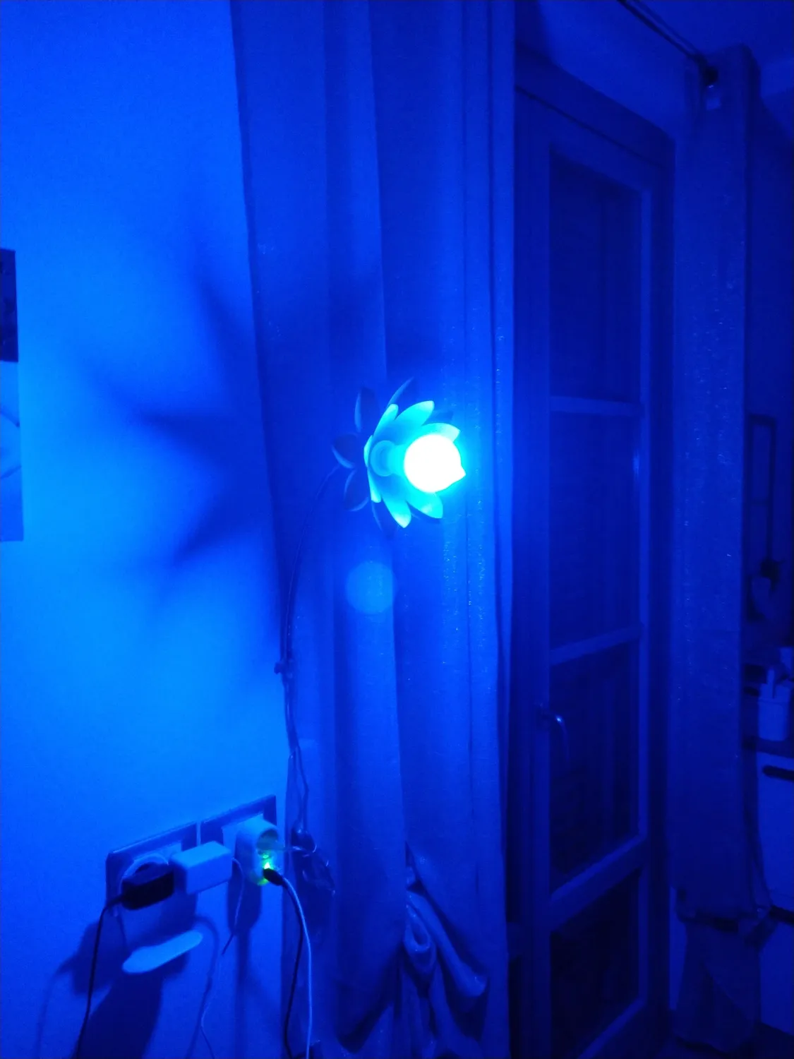 MoKo E14 lampadina LED smart RGB 9W dimmerabile