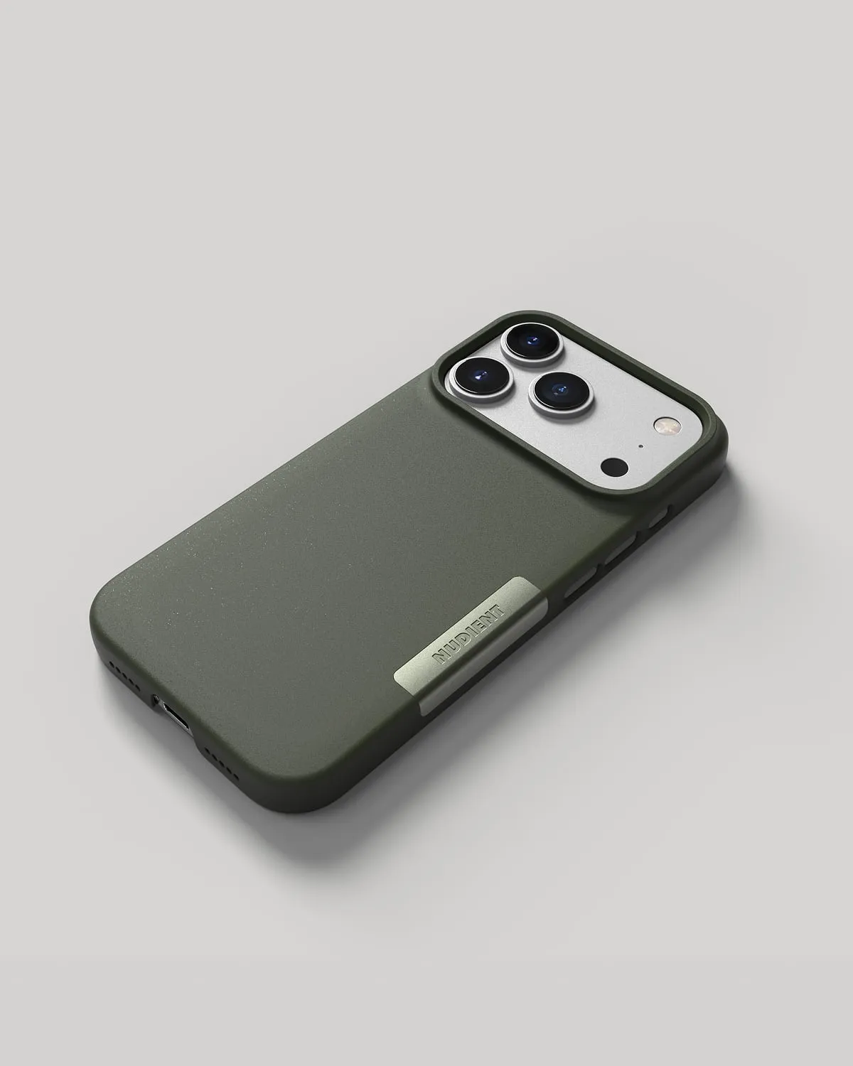 Nudient Thin Case cover iPhone 18 Pro Pine Green senza MagSafe
