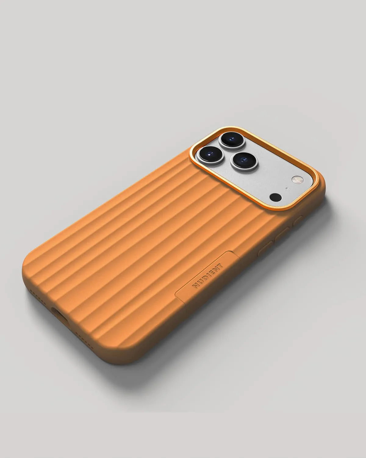 Nudient Bold cover iPhone 17 Pro Max Magma Orange MagSafe antiurto
