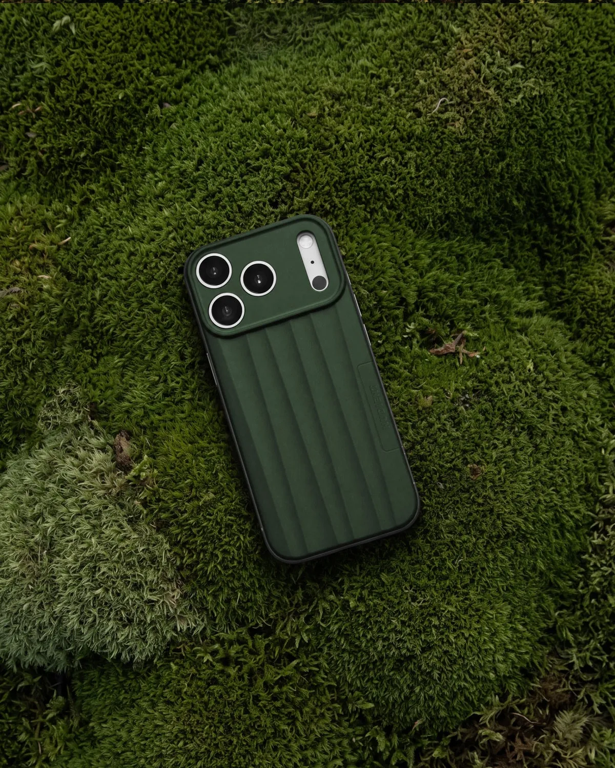 Nudient Slice Case cover iPhone 18 Pro verde MagSafe ultrasottile