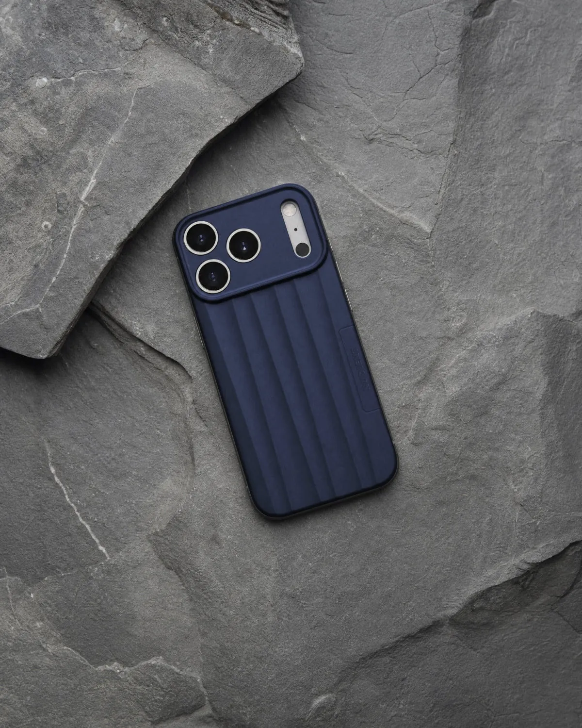 Nudient Slice Case cover iPhone 17 Pro blu MagSafe ultrasottile
