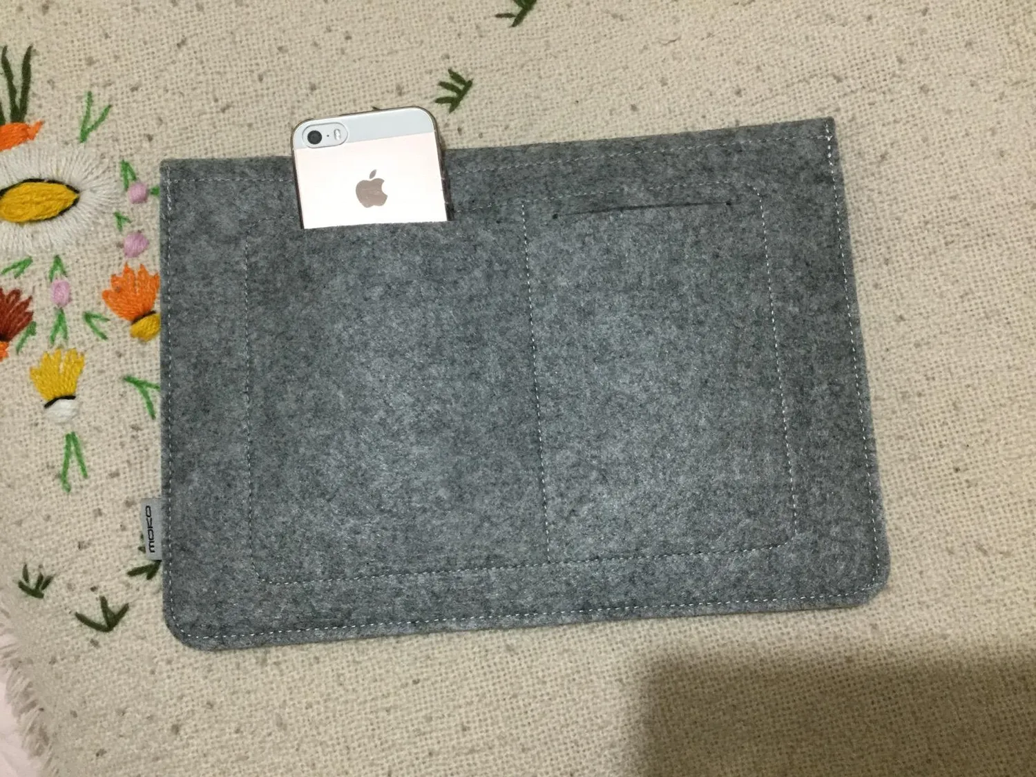 MoKo custodia sleeve feltro tablet 7-8 pollici grigio chiaro antiurto