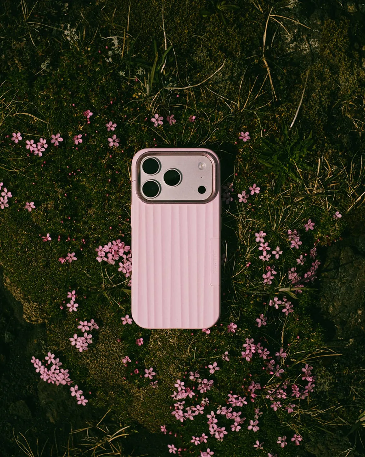 Nudient Bold Case custodia iPhone 17 rosa MagSafe