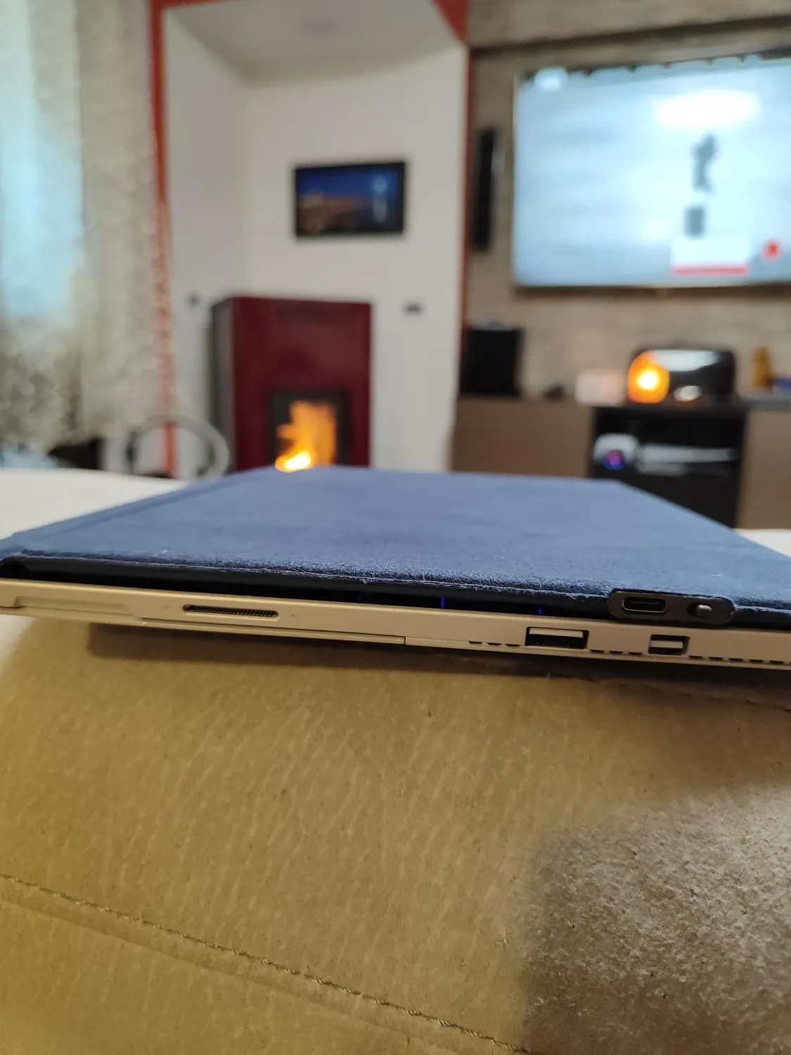MoKo per Surface Pro 3-7 Plus tastiera bluetooth grigia retroilluminata