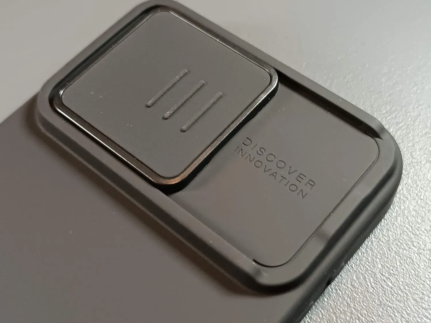 CloudValley iPhone 15 Pro Max cover silicone nera magsafe