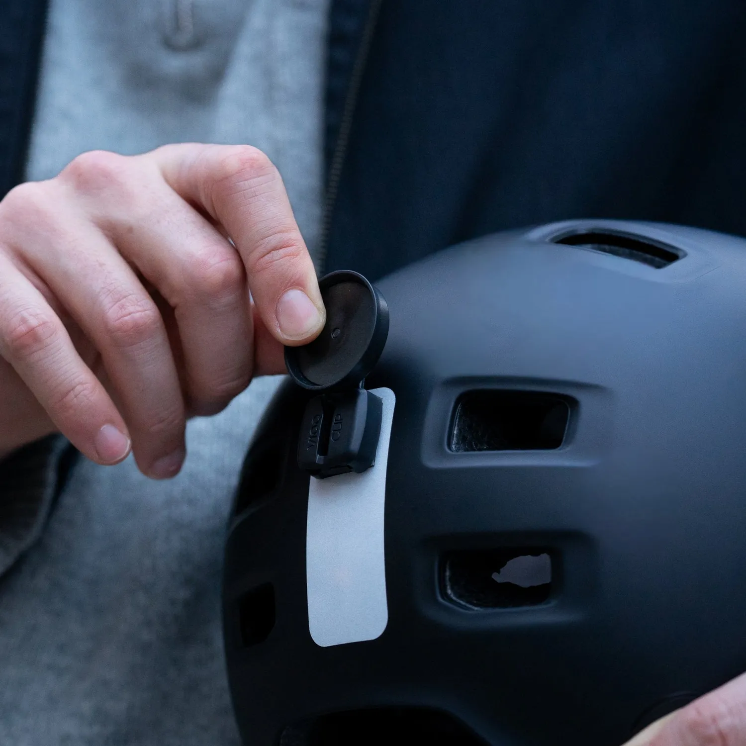 Shapeheart VIOO supporto casco a clip magnetico luci
