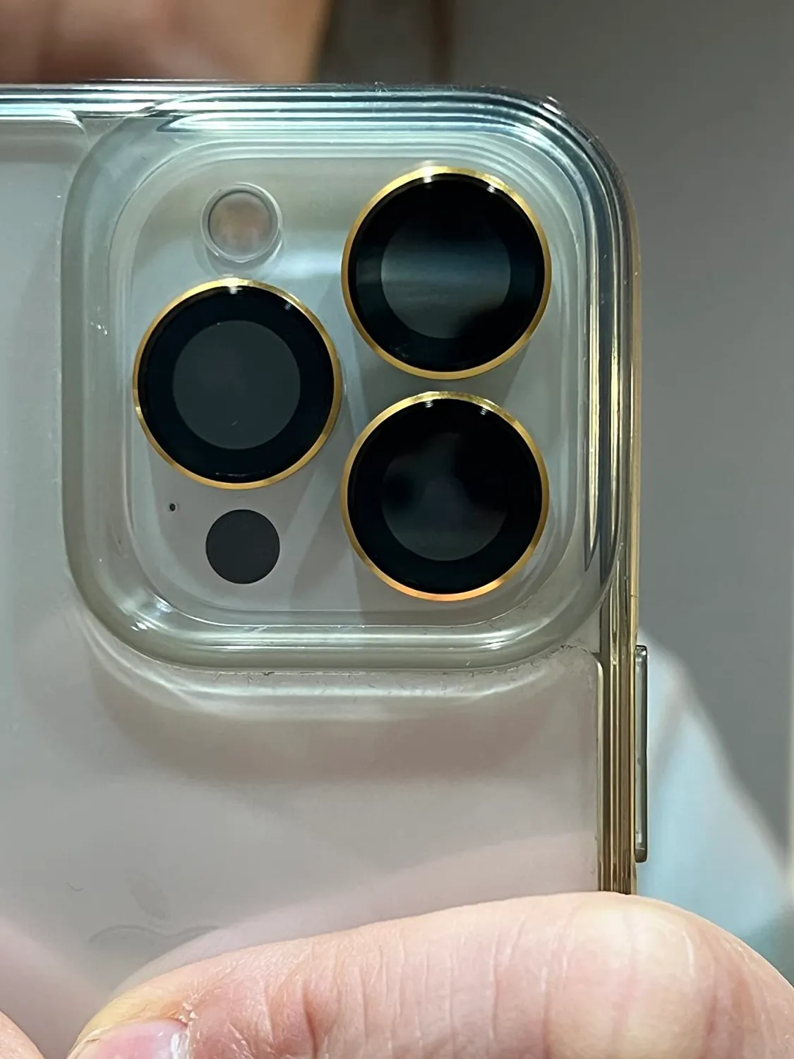 CloudValley vetro fotocamera iPhone 13 Pro Max protezione oro