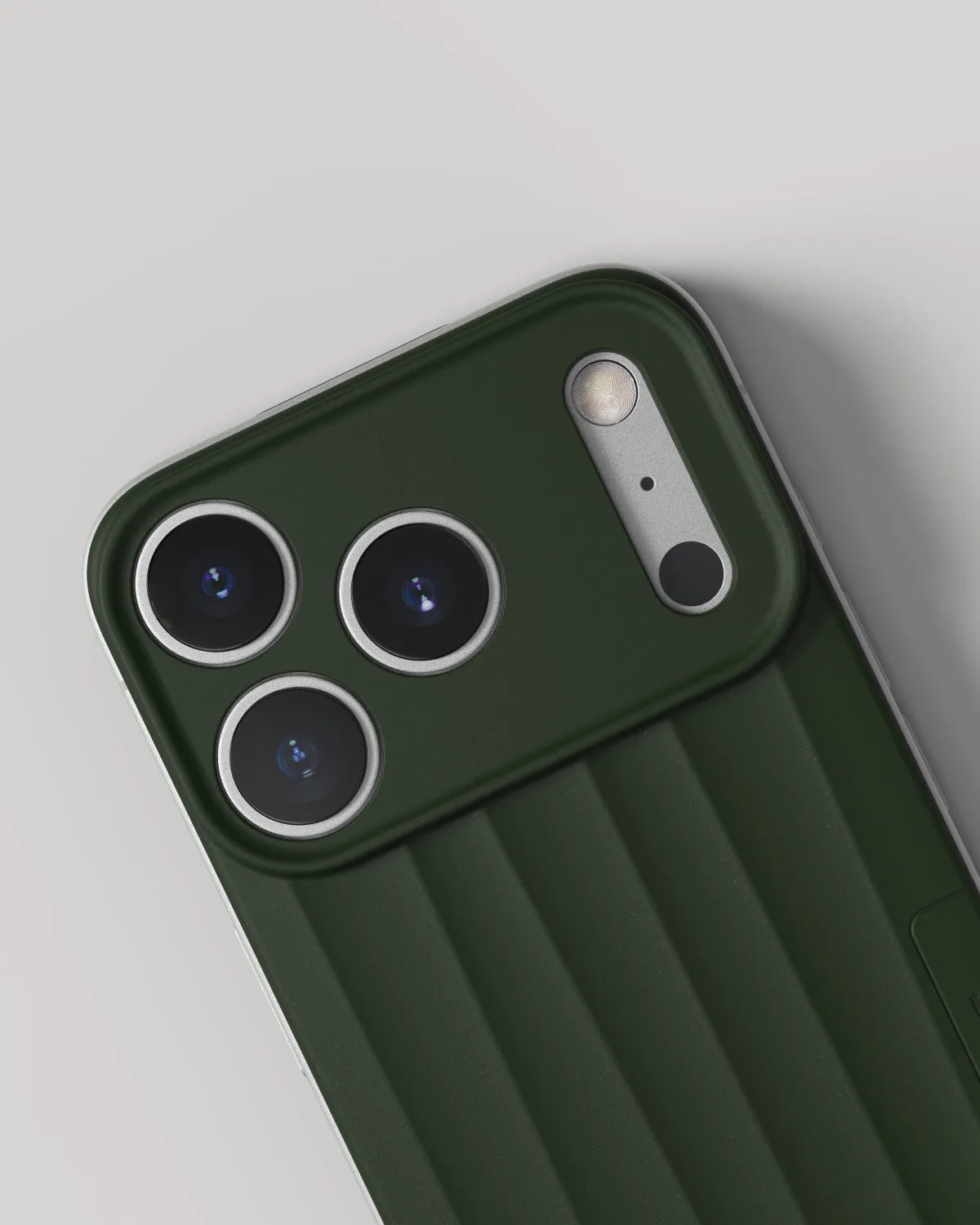 Nudient Slice Case cover iPhone 18 Pro verde MagSafe ultrasottile