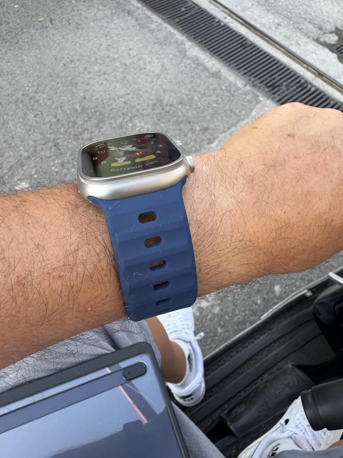 MoKo Cinturino Ocean Apple Watch 42/44/45/46/49mm Nero silicone