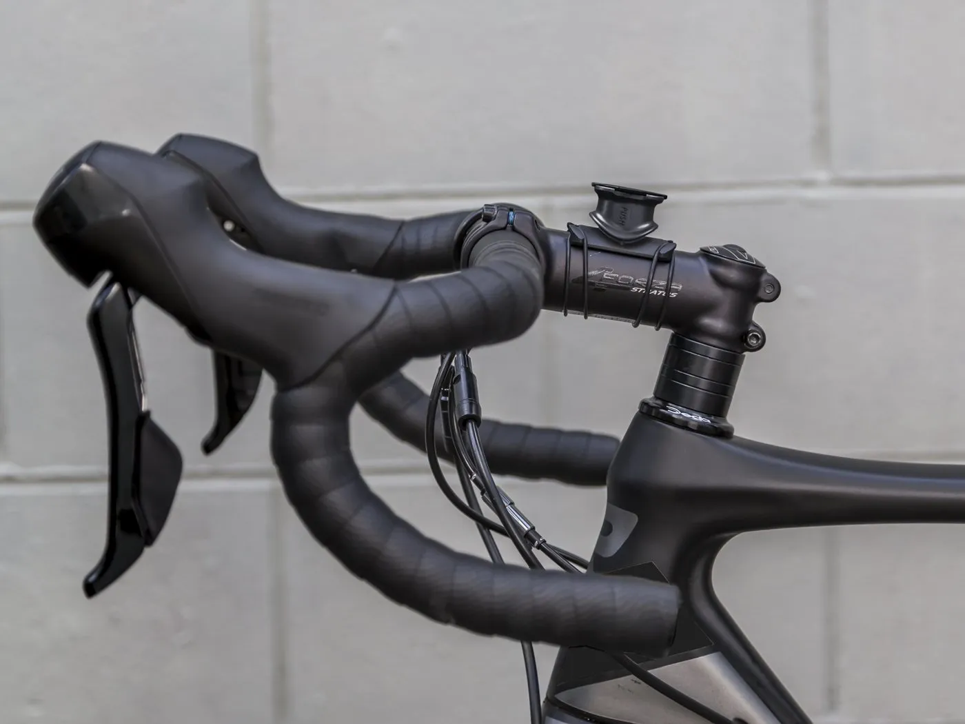 Quad Lock Collari Colorati Supporto Manubrio Nero Rosso